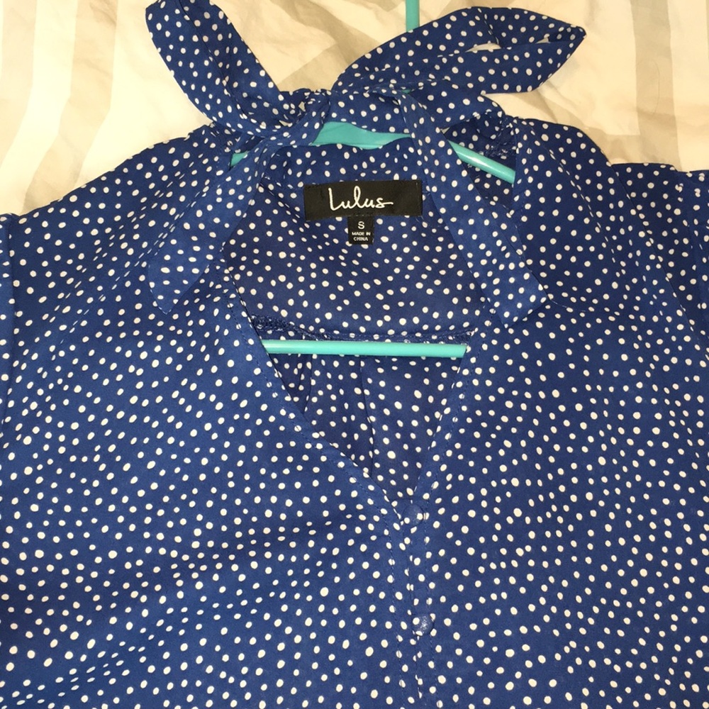 Lulus blue and white polka dot blouse